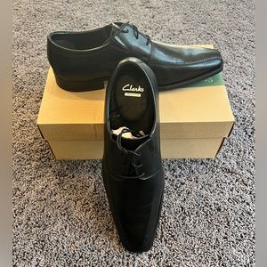 Clarks Flenk Size 12 Men’s Black Leather Lace Up Formal Shoes - New In Box!